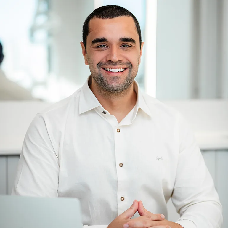 Dentista Matheus Lupinacci